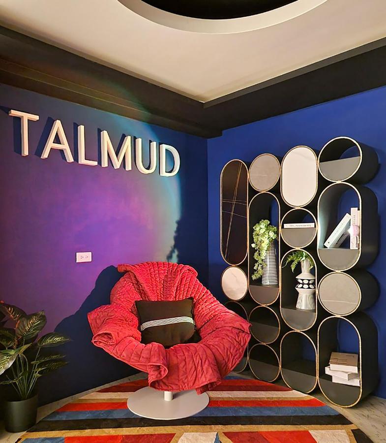 Talmud Hotel Gongyuan Taichung Exterior photo