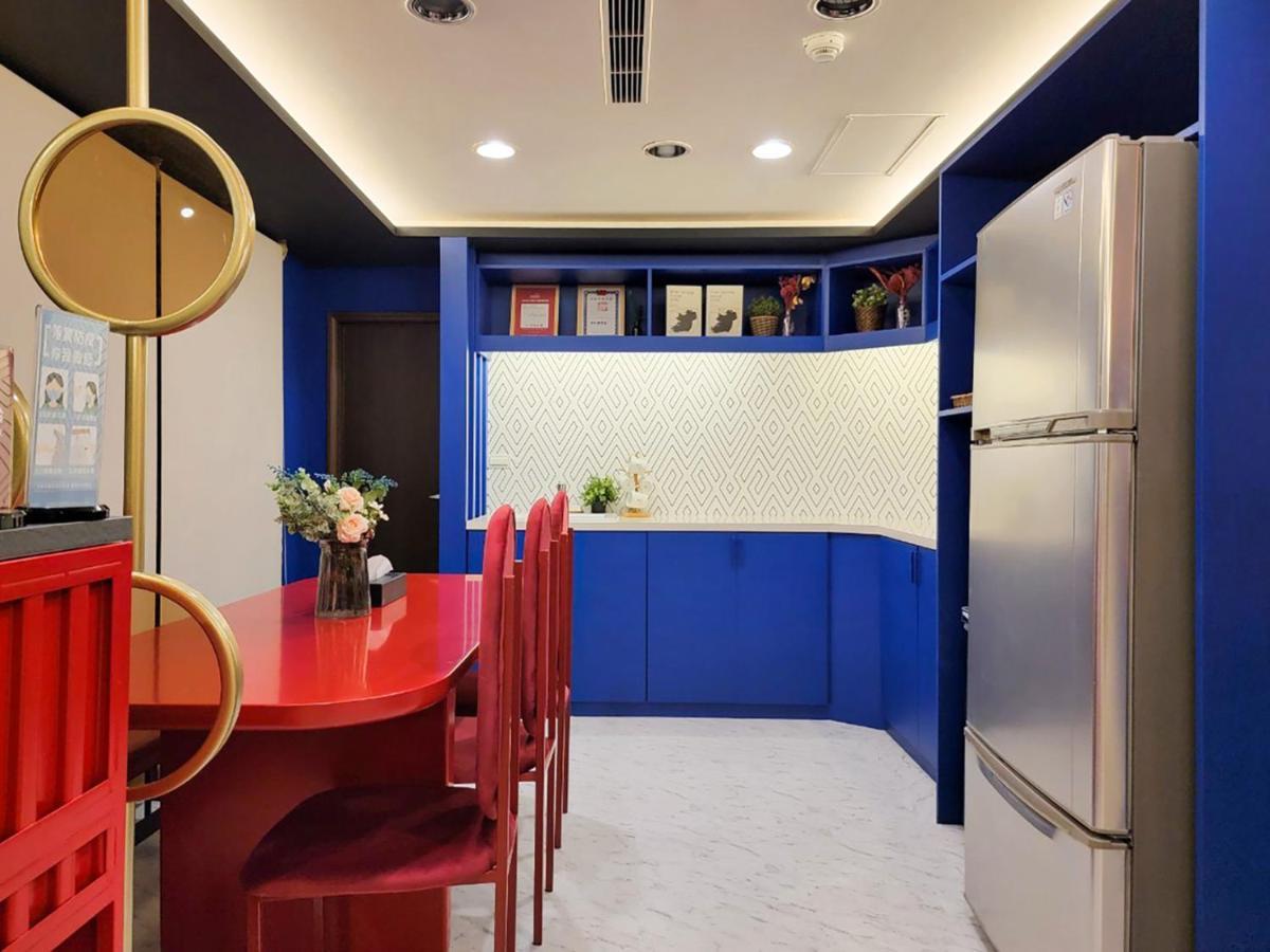 Talmud Hotel Gongyuan Taichung Exterior photo