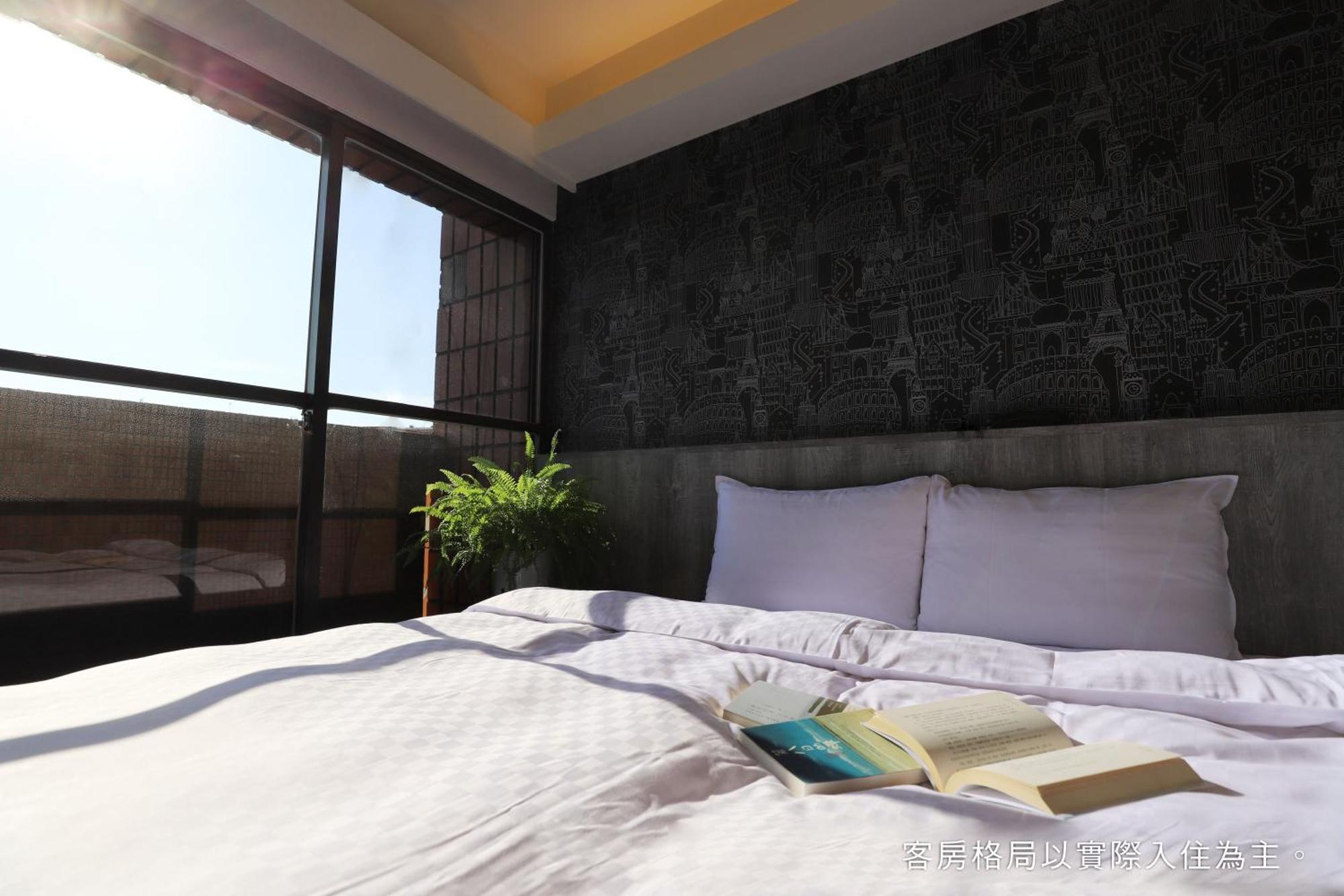 Talmud Hotel Gongyuan Taichung Exterior photo